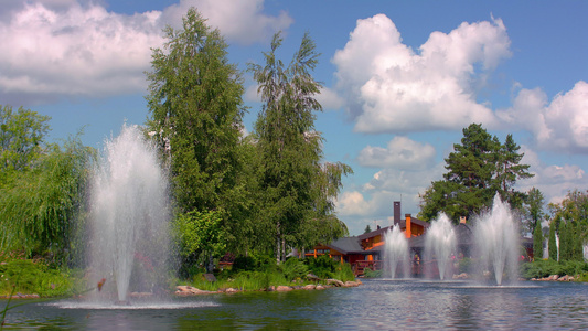 唯美环境公园池塘喷泉空境视频