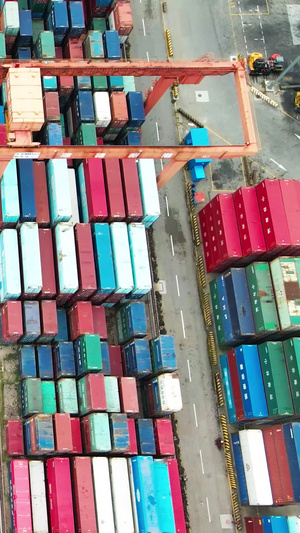 航拍城市贸易货柜码头物流运输23秒视频