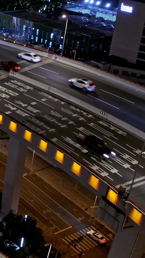 城市高架桥夜景航拍城市风光17秒视频