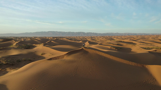 沙漠纹理细节航拍视频