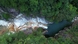 航拍5A安徽六安天堂寨大峡谷景观区圣水洗白马景点视频75秒视频