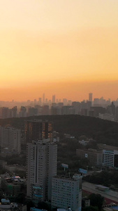 航拍城市主干道日落景观视频