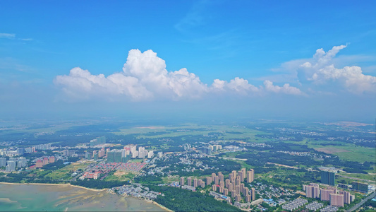 海南儋州海花岛城市建筑旅游度假夏天蓝天白云风景视频