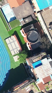 航拍高考日学校校园空无一人的篮球场素材校园素材视频