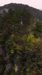 大山的石壁非常险峻航拍视频