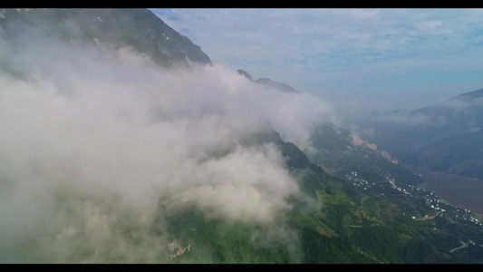 航拍大山风景 三峡自然风光 长江风光视频