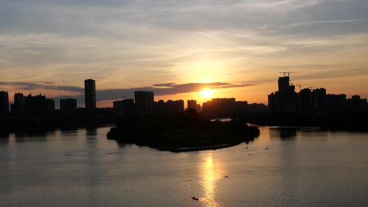 夕阳下的衡阳东洲岛风光视频