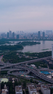 南京新庄立交紫峰城市天际线航拍延时紫峰大厦视频