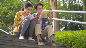 大学生看书学习阅读31秒视频