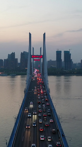 航拍城市风光武汉长江二桥交通车流夜景航拍夜景视频