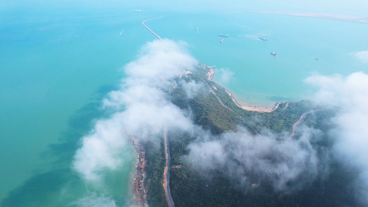 4K航拍大海风景连云港4A景区连岛景区云海风景视频