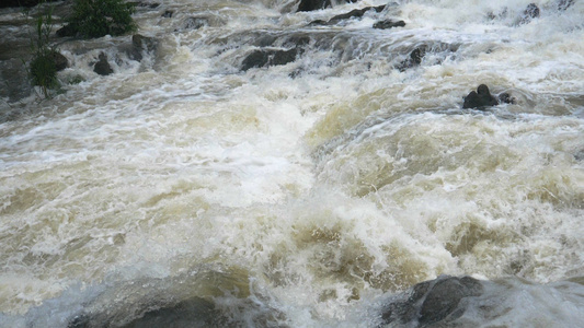 升格拍摄高清洪水水流视频