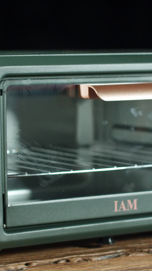 实拍传统节日烤箱制作月饼22秒视频