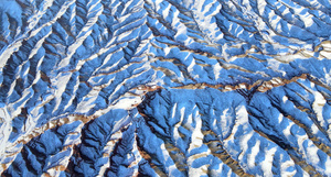 4k实拍甘肃张掖初春雪后的平山湖大峡谷山脉特写16秒视频