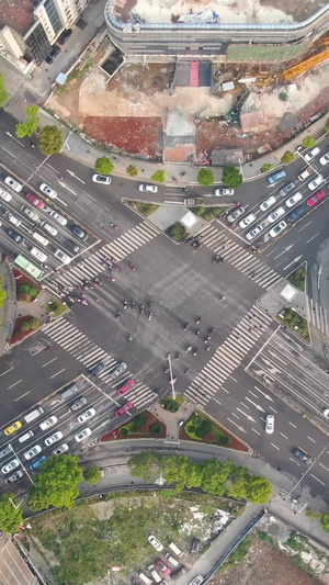 航拍小城市十字交叉路斑马线22秒视频
