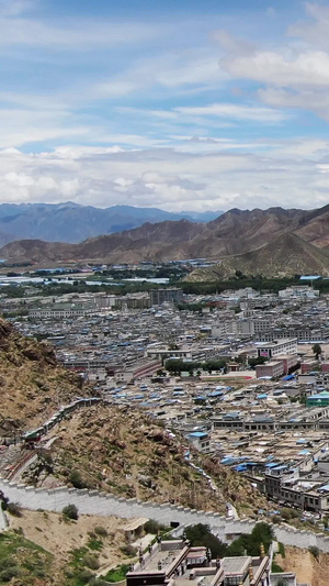 航拍日喀则城市全景高海拔43秒视频