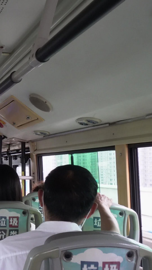 公交车上乘客城市公交23秒视频