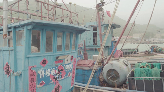 捕鱼渔船视频