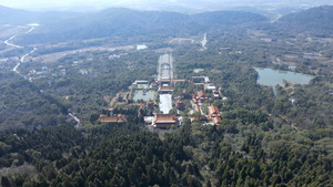 4K航拍龙泉山灵泉寺旅游风光视频素材61秒视频