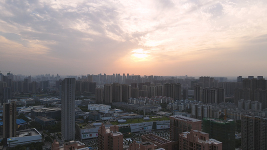 航拍城市夕阳晚霞落日天空街景4k素材视频