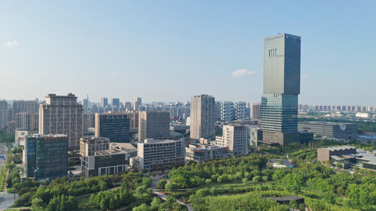 上海嘉定白银路街道建筑天际线视频