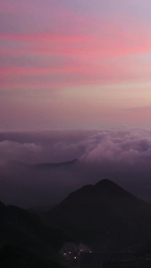 航拍日出时山间的的朝霞云海艺术渲染视频