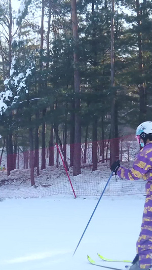 多角度拍摄滑雪场滑雪合集【该视频无肖像权，请勿商业】冬季运动52秒视频