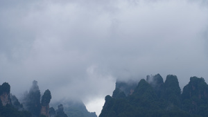 延时摄影城市旅游湖南5A级景区张家界自然风光天空晨雾4k素材16秒视频