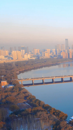 唯美冬季航拍沈阳三好桥冬季浑河雪景37秒视频