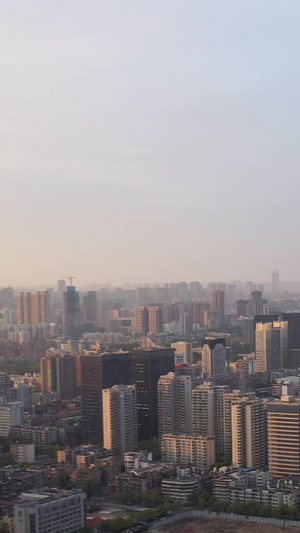 航拍风光城市武汉最昂贵楼盘武汉天地江景房小区环境素材城市风光27秒视频