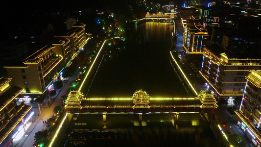 4K航拍风雨桥夜景视频