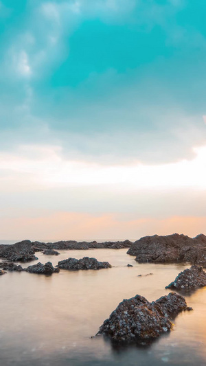 海岸日出日落延时礁石海滩大连市20秒视频