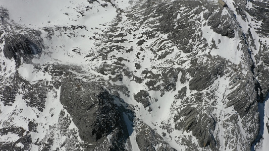 航拍云南丽江玉龙雪山主峰扇子陡冰川公园视频