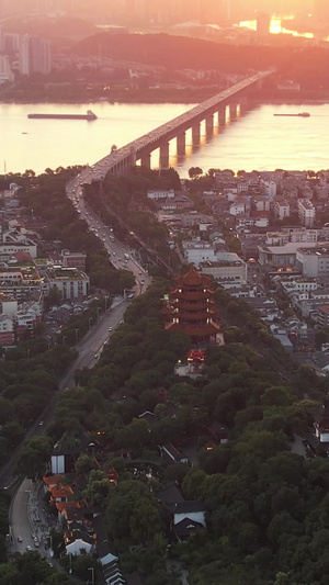 航拍湖北旅游地标名胜5A级黄鹤楼景区素材5A级地标风景区65秒视频