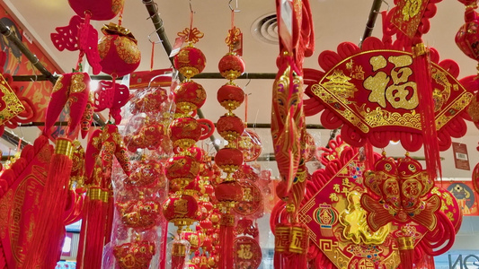 4K中国新年春节挂满福字和灯笼代表吉祥如意视频素材视频