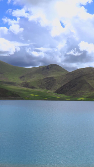 西藏阿里北线高原湖泊班戈措延时视频高海拔16秒视频