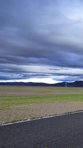 风云变幻的西藏公路延时视频西藏风光视频