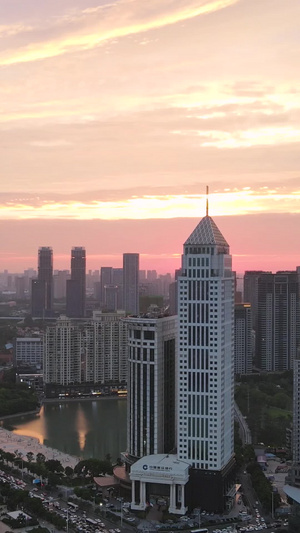 航拍城市夕阳落日晚霞天空金融中心素材城市素材45秒视频