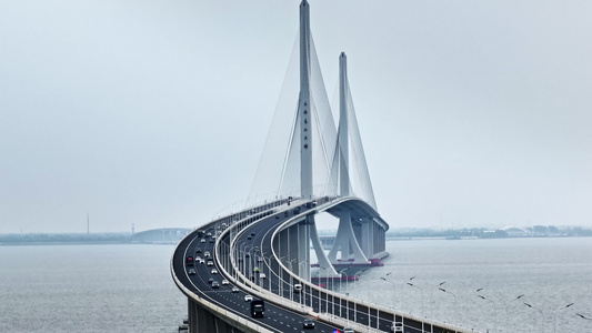 上海长江大桥航拍崇明长兴岛三角视频