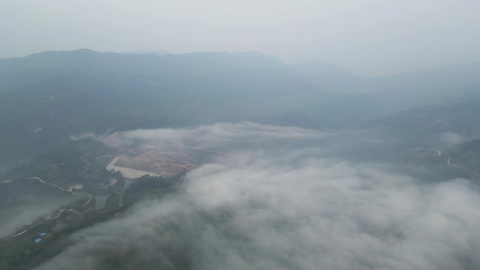 山城梦幻云海航拍美景素材视频