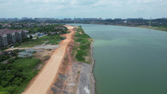 湘江防洪堤坝风光带建设视频