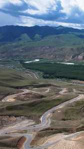 5A景区喀拉峻阔克苏景观区九曲十八弯与盘山公路航拍视频哈萨克族自治州视频