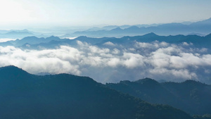 4K航拍徽派山脉水墨云海风景22秒视频