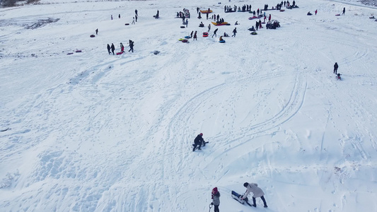 滑雪场视频