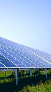 太阳能电池板实拍素材山地光伏电站光伏新能源电站国家新能源建设视频