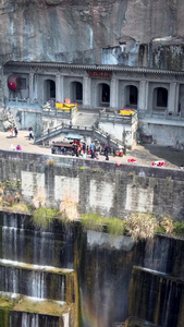 浙江新昌大佛寺千年石窟佛窟环绕拍摄视频