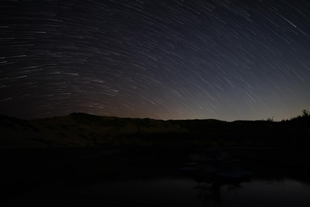 海边星空星轨延时视频