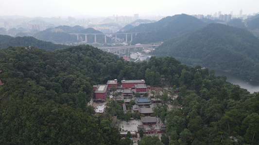 贵州贵阳黔灵山弘福寺航拍视频视频