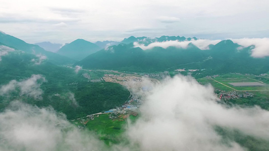 绵阳北川山区穿云航拍高清视频视频