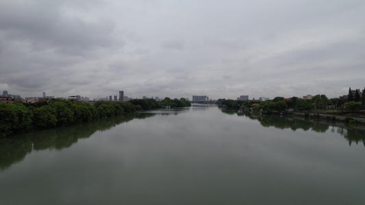 雨后河流航拍视频